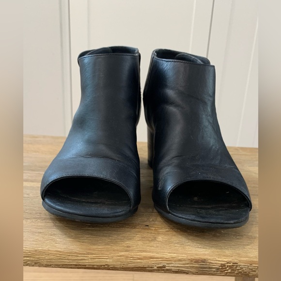 Steve Madden Shalow Mule Sandal - Vlack - Size 10 - Picture 4 of 7